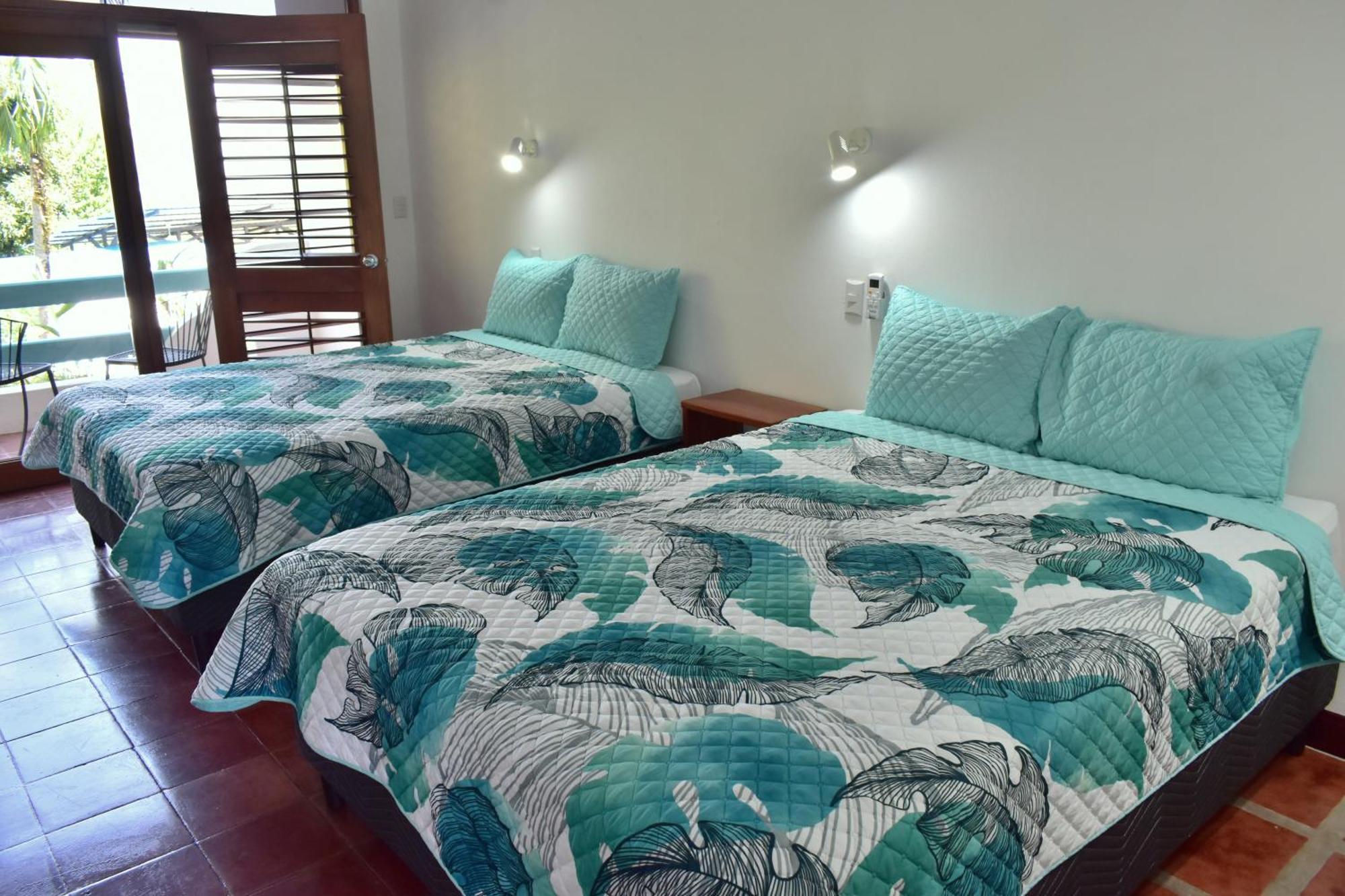 Hotel Planeta Sano Manuel Antonio Bagian luar foto