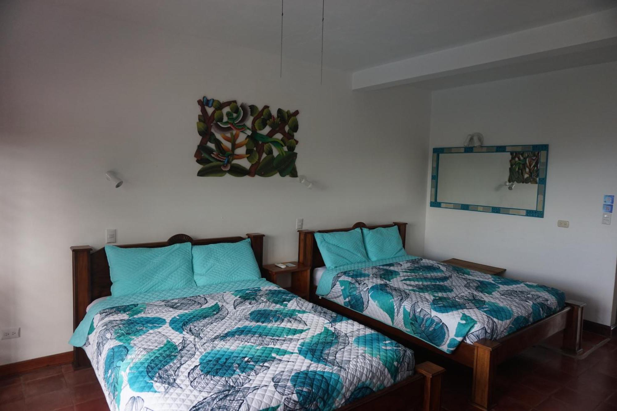 Hotel Planeta Sano Manuel Antonio Bagian luar foto