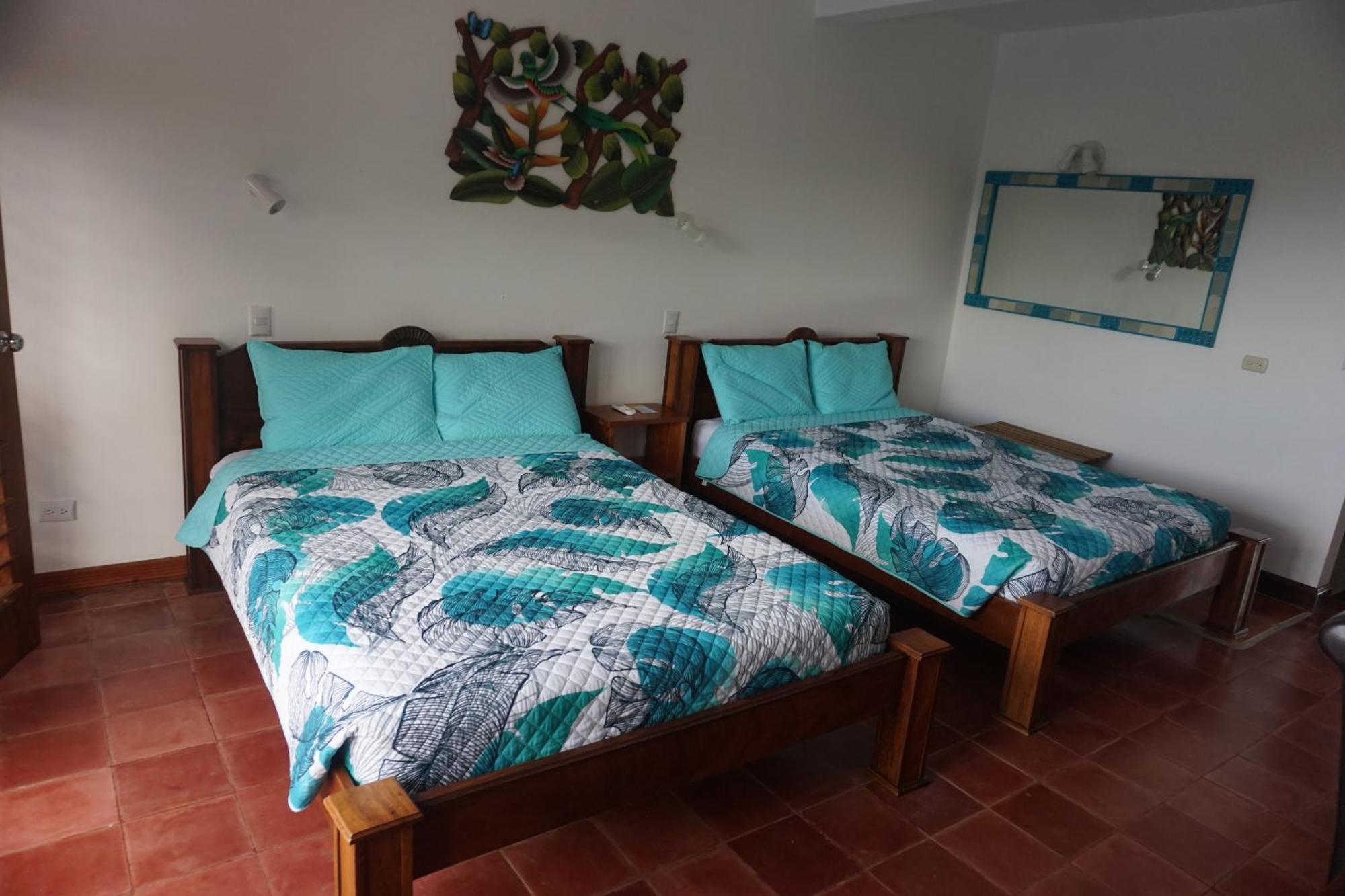Hotel Planeta Sano Manuel Antonio Bagian luar foto