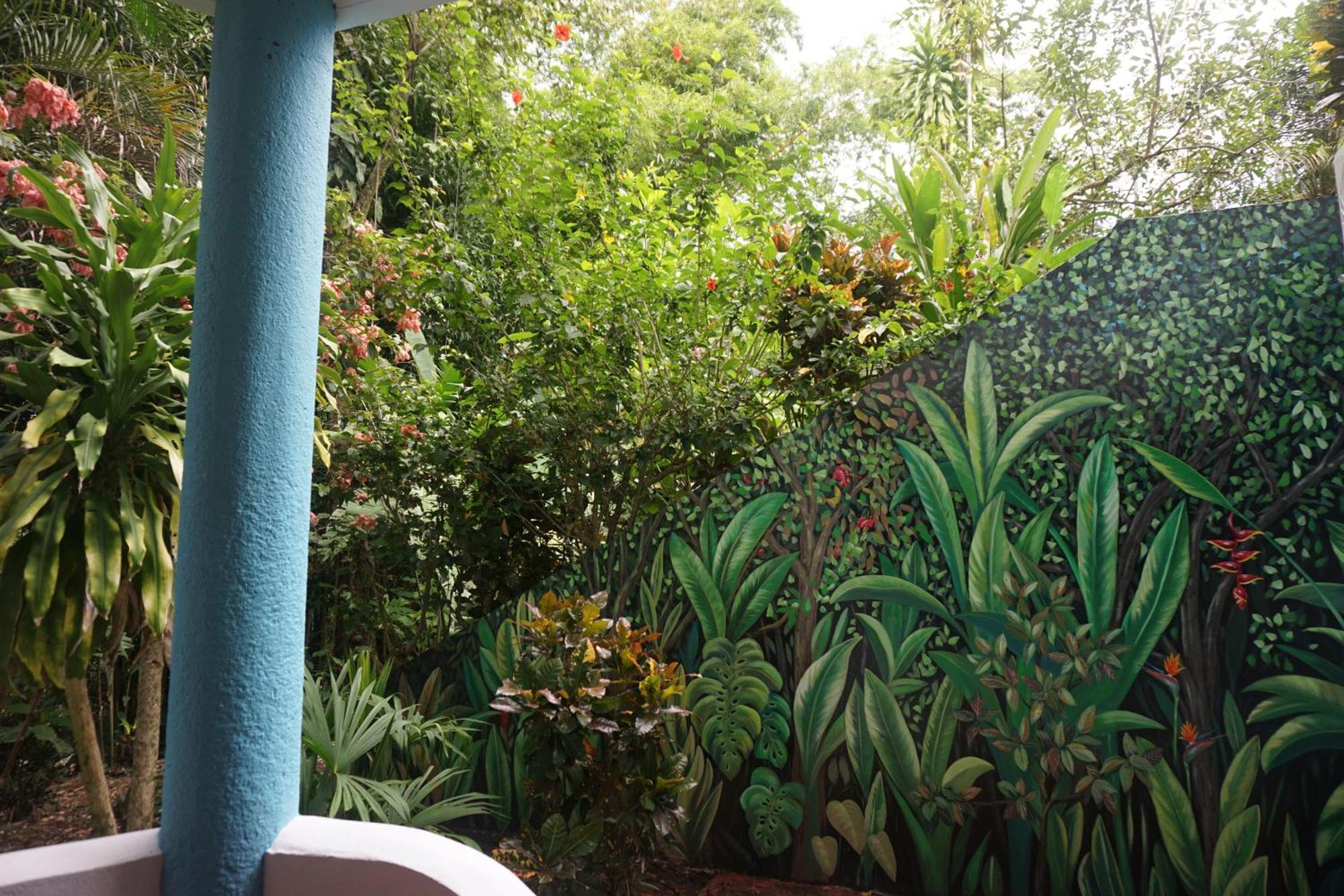 Hotel Planeta Sano Manuel Antonio Bagian luar foto