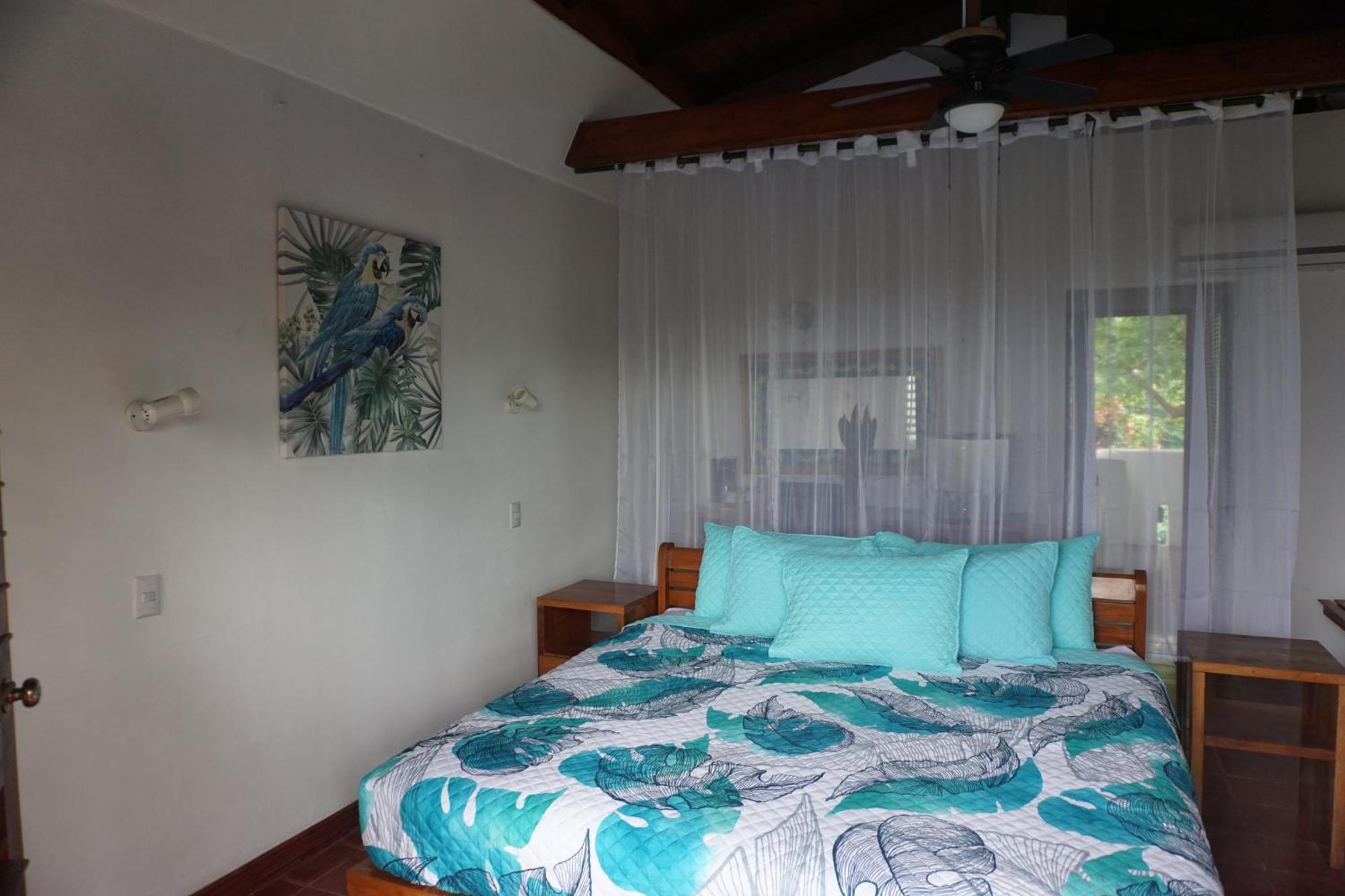 Hotel Planeta Sano Manuel Antonio Bagian luar foto