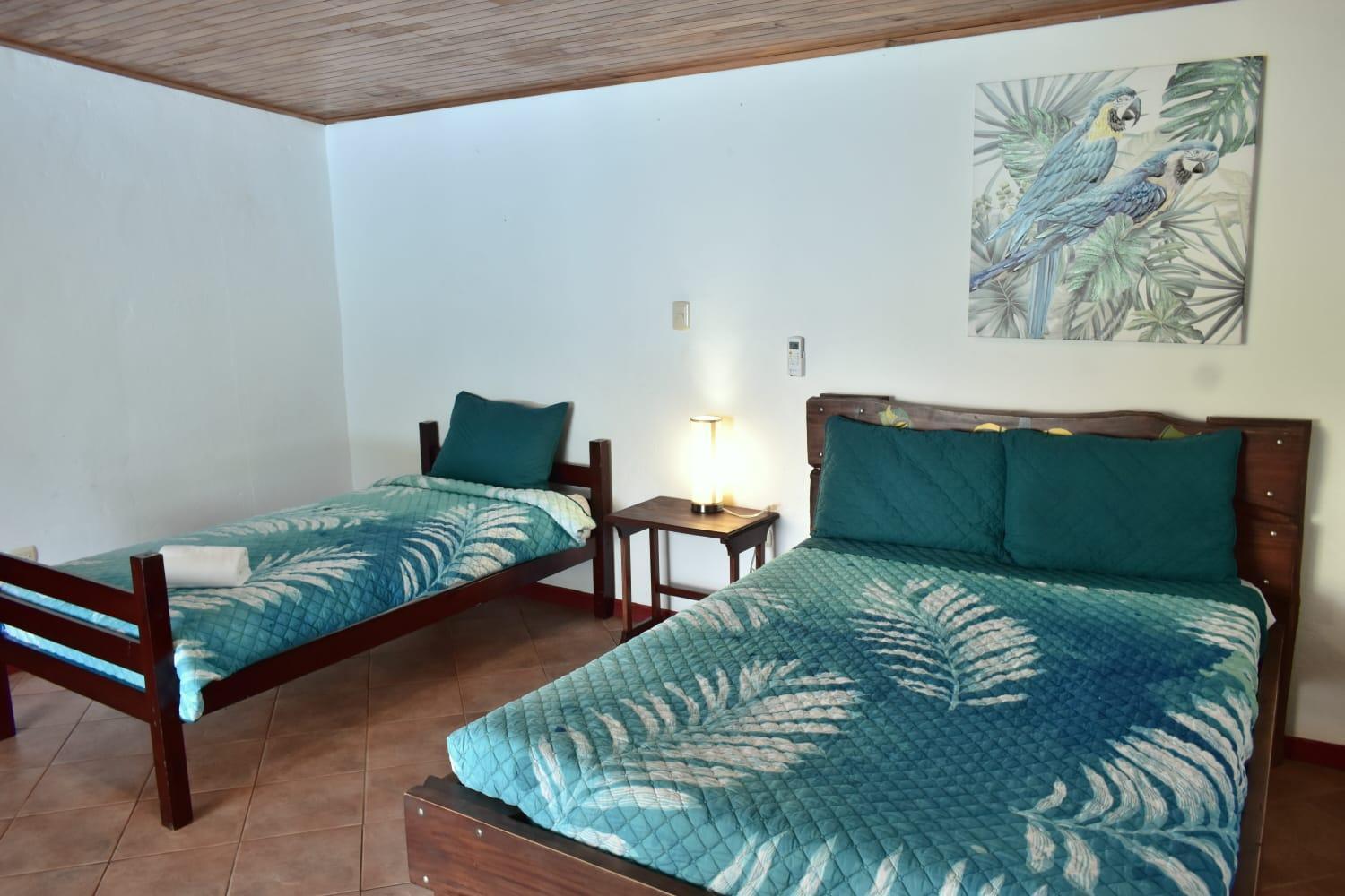Hotel Planeta Sano Manuel Antonio Bagian luar foto