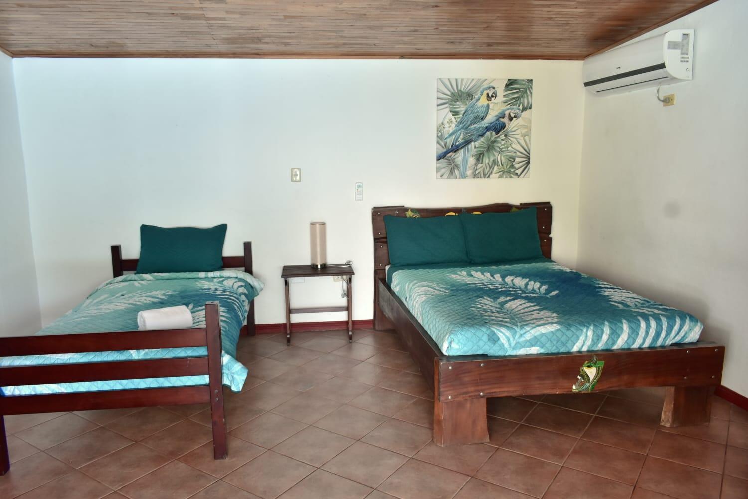 Hotel Planeta Sano Manuel Antonio Bagian luar foto