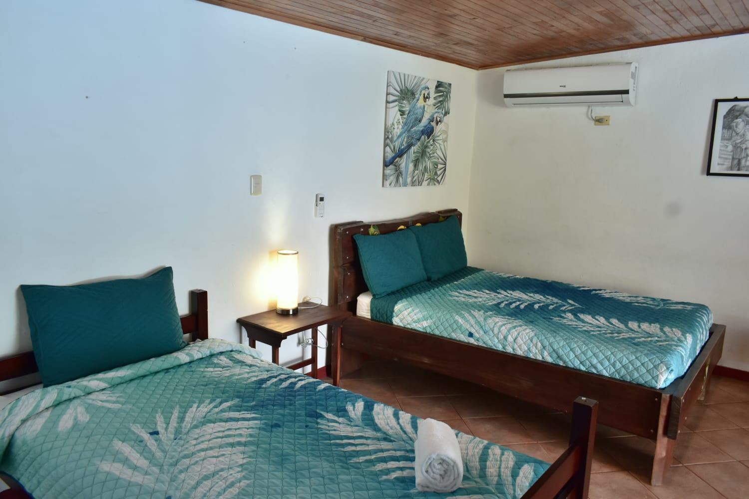 Hotel Planeta Sano Manuel Antonio Bagian luar foto