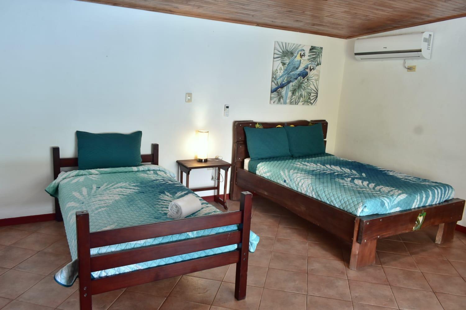 Hotel Planeta Sano Manuel Antonio Bagian luar foto